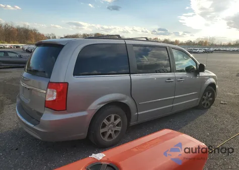 2013 Chrysler Town & Country Touring from USA, damaged, VIN 2C4RC1BG5DR584325